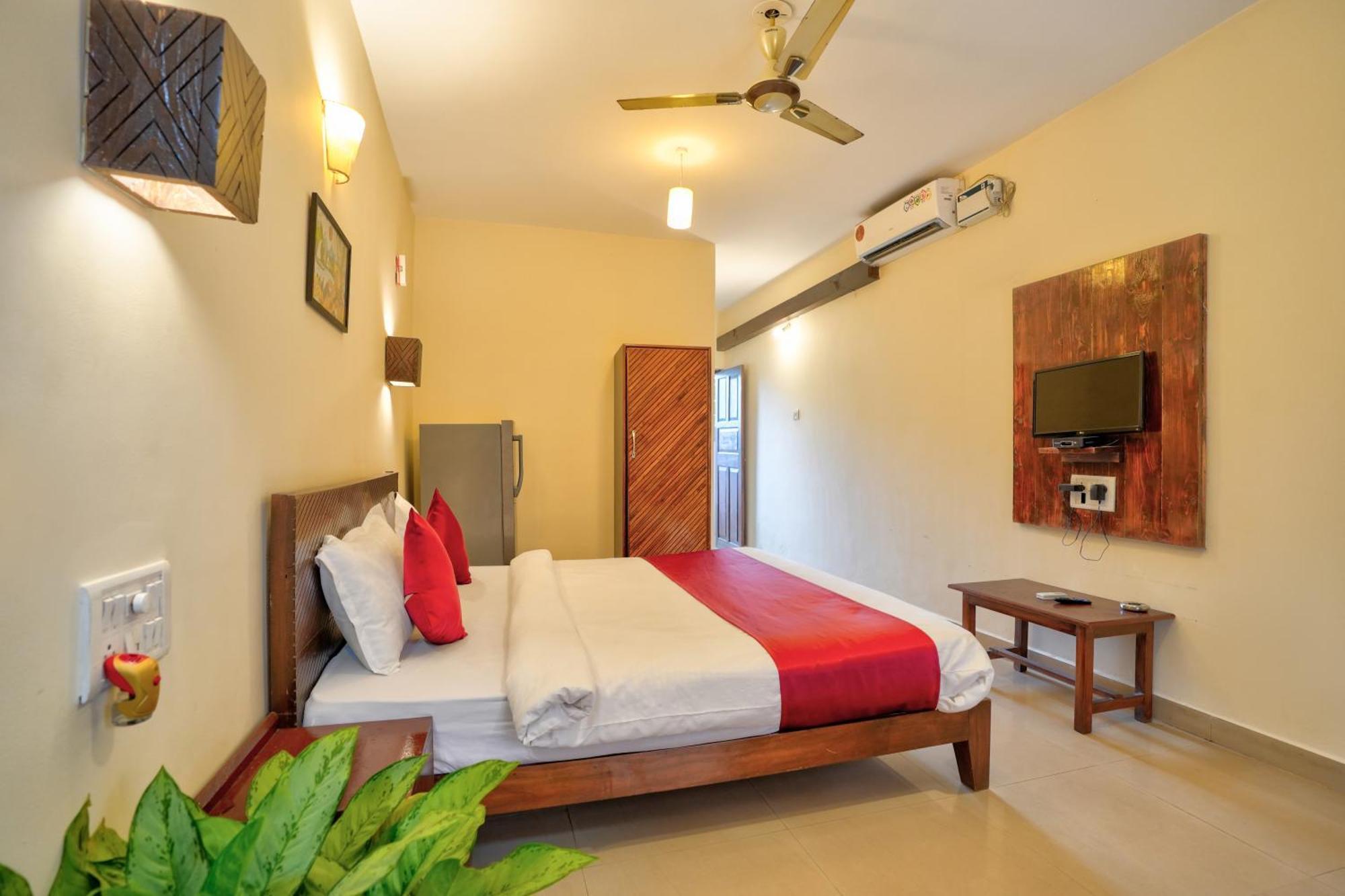 Hotel Salty Waves Baga Luaran gambar