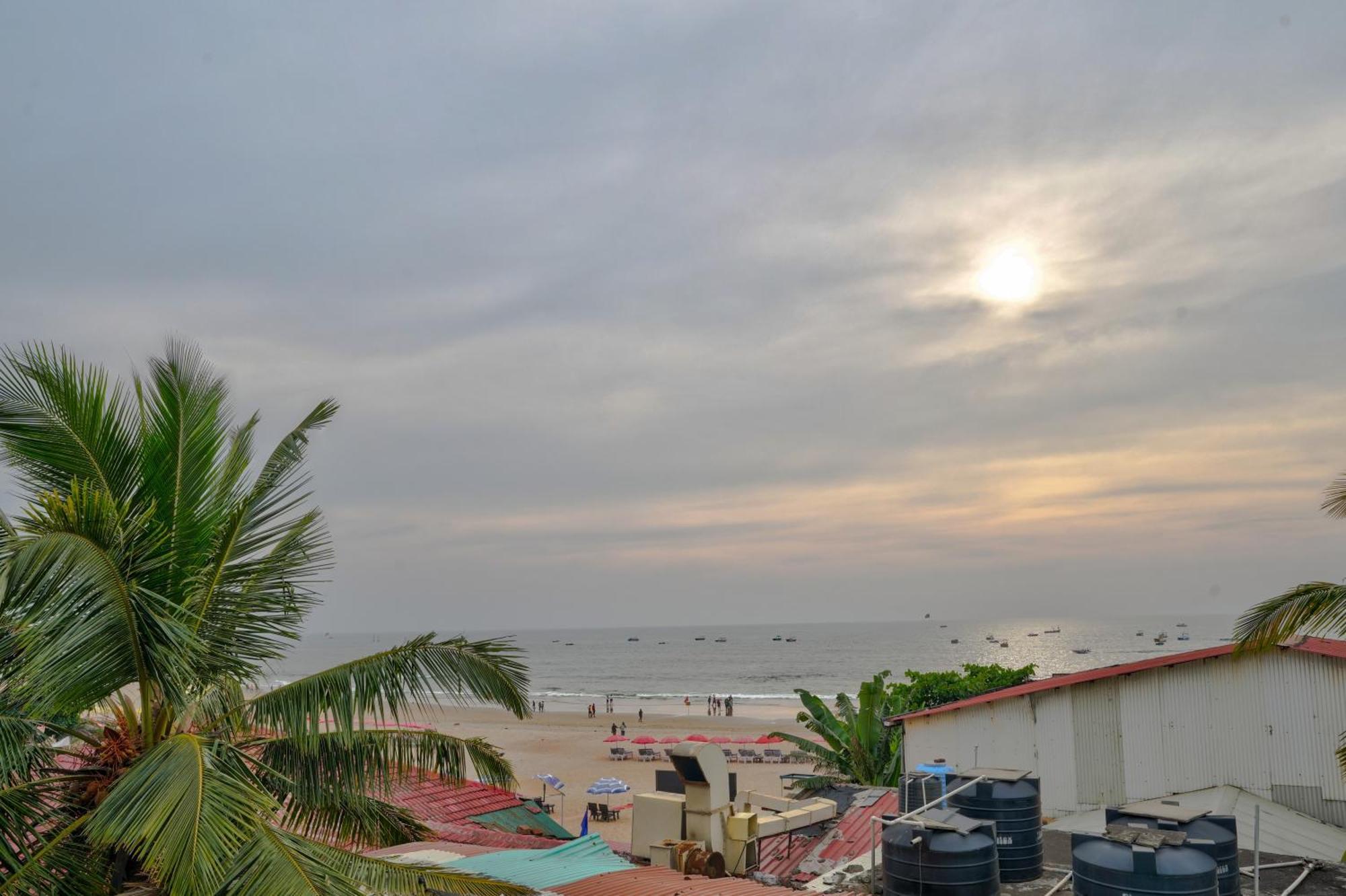 Hotel Salty Waves Baga Luaran gambar