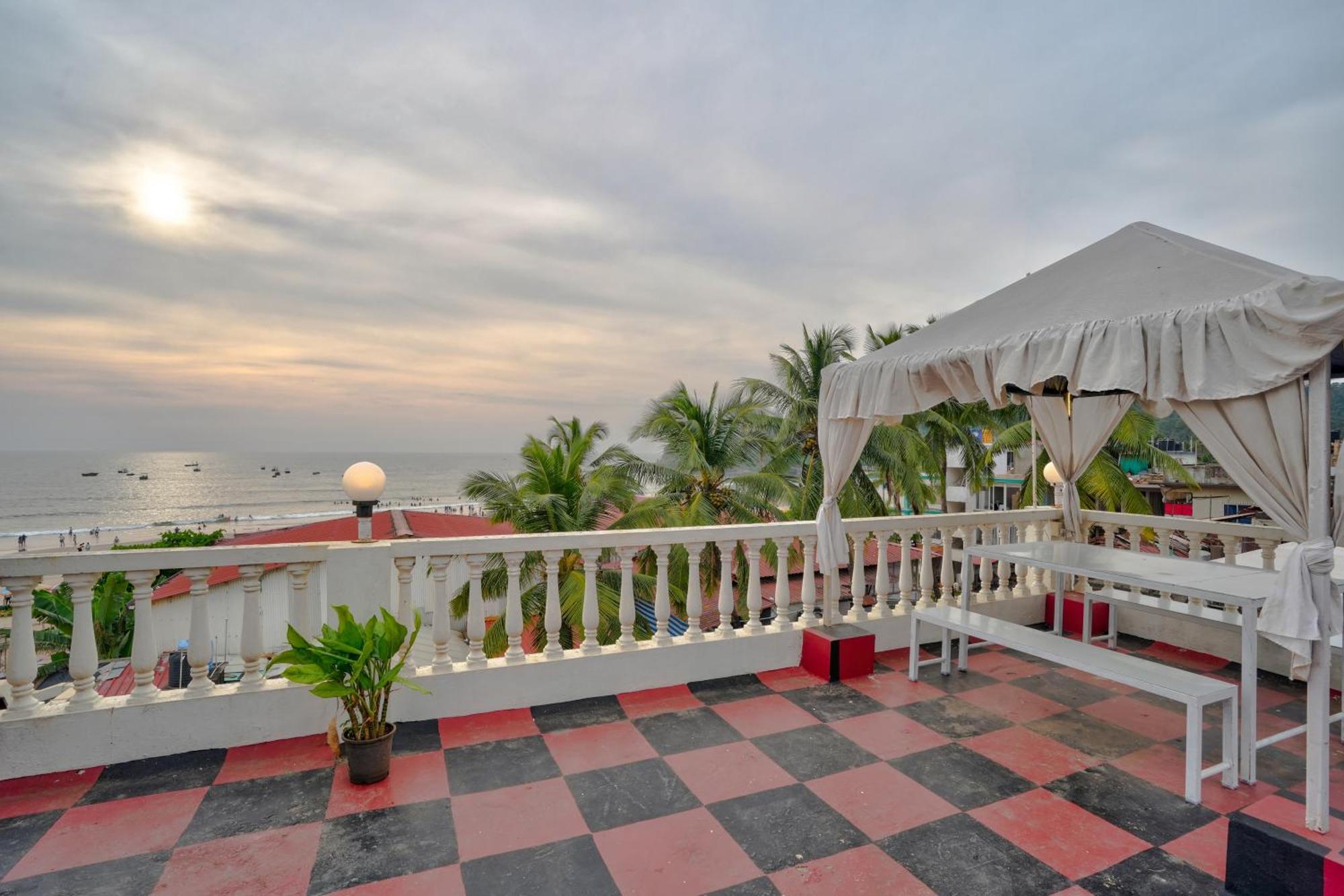 Hotel Salty Waves Baga Luaran gambar