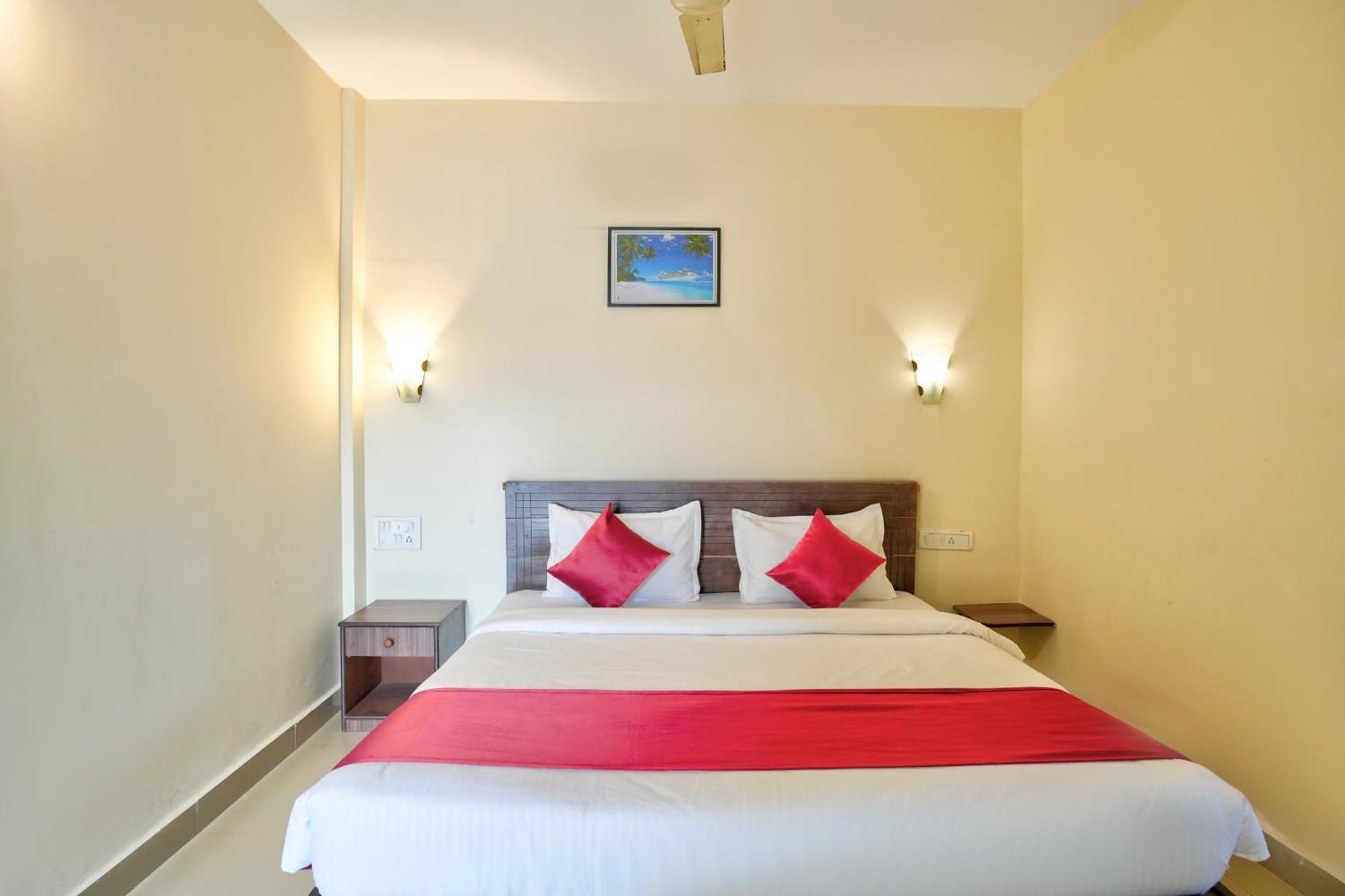 Hotel Salty Waves Baga Luaran gambar