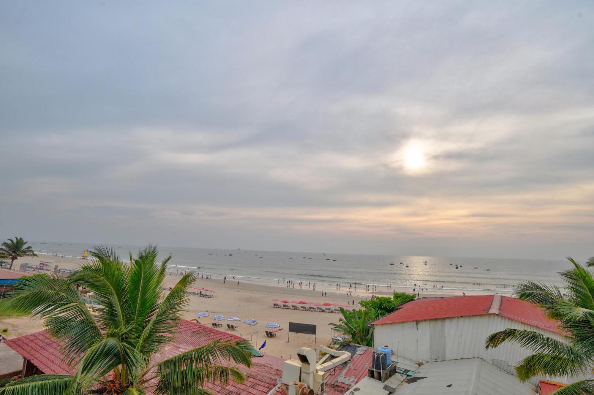 Hotel Salty Waves Baga Luaran gambar