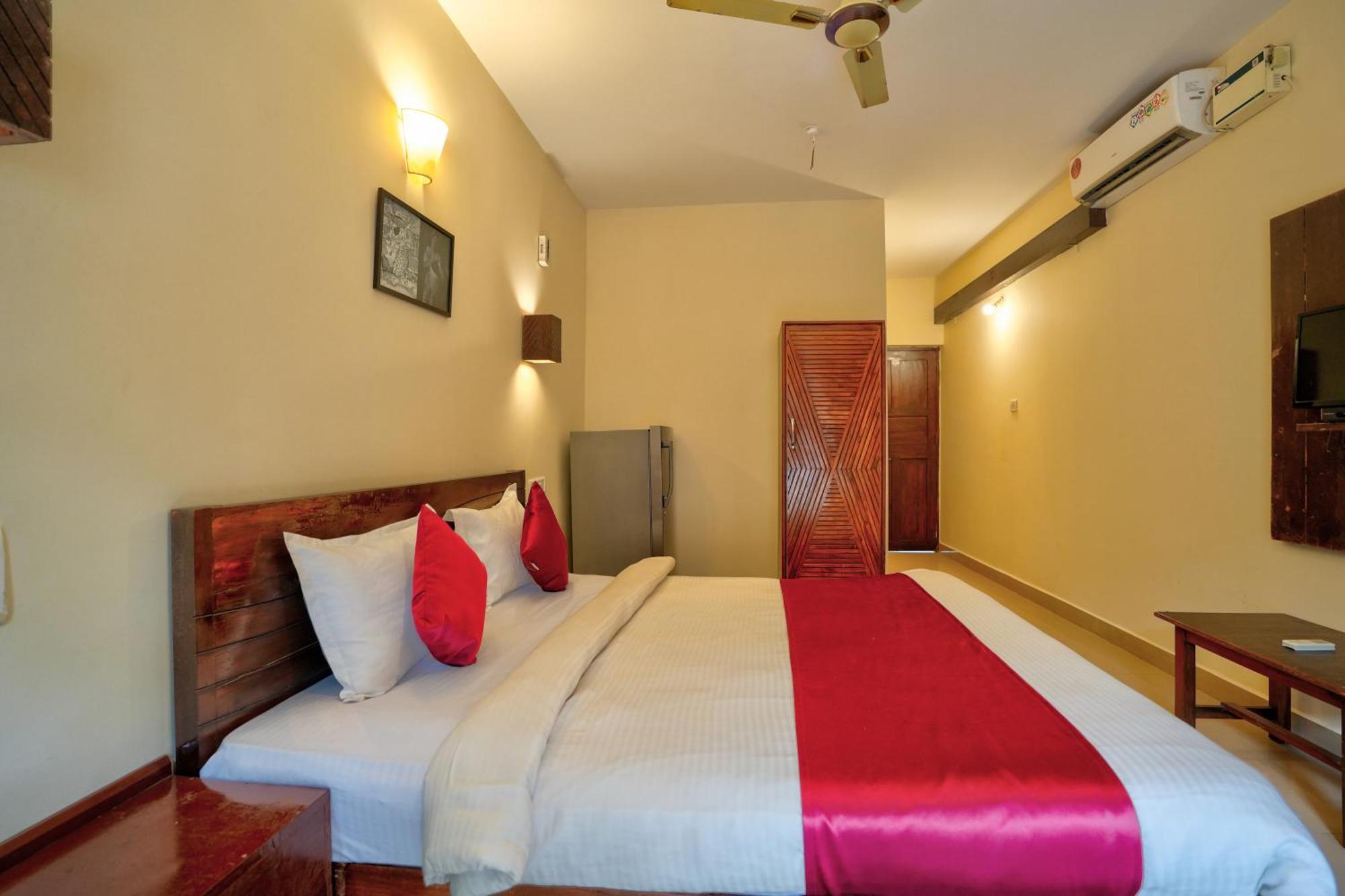 Hotel Salty Waves Baga Luaran gambar