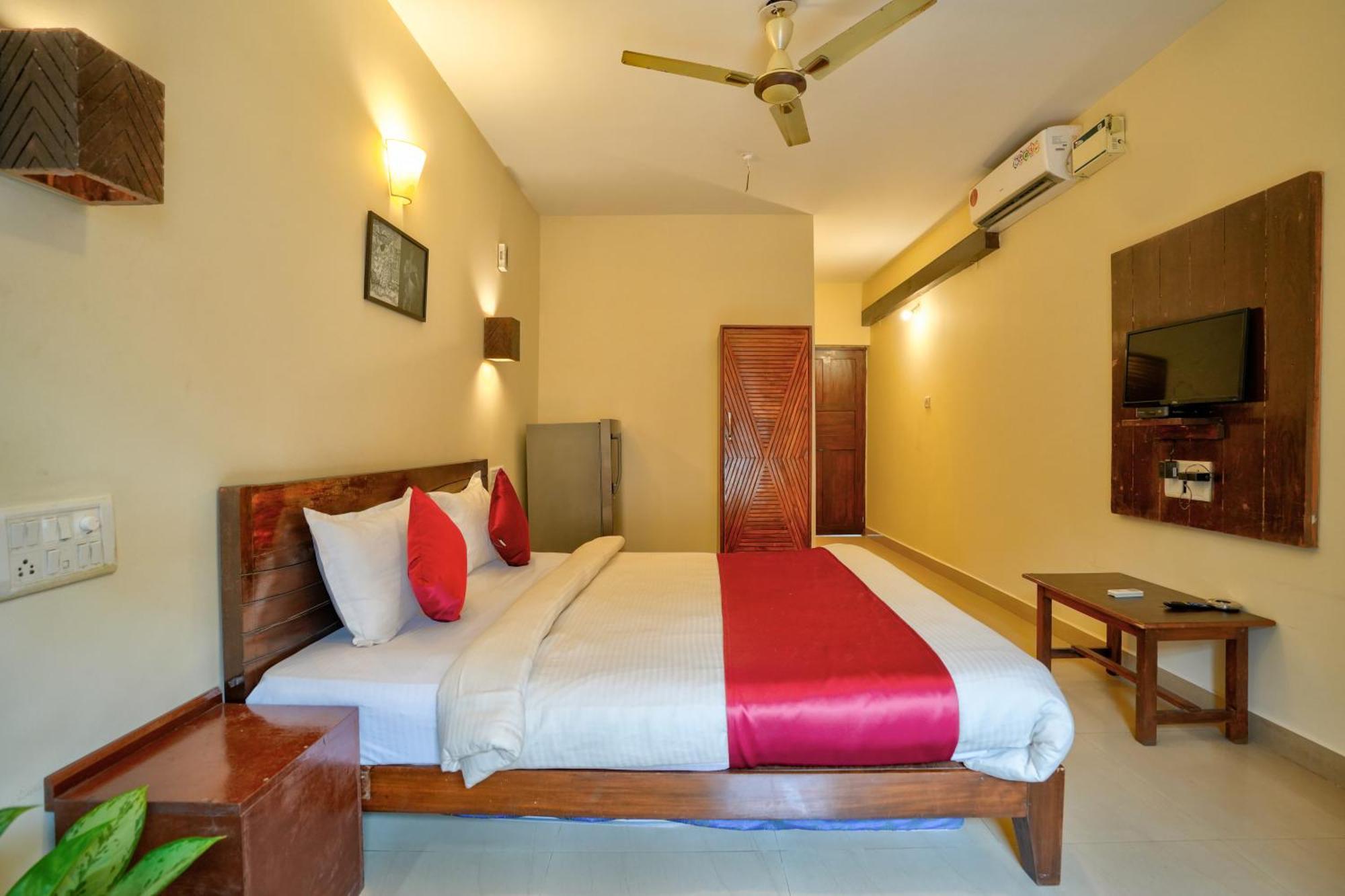 Hotel Salty Waves Baga Luaran gambar