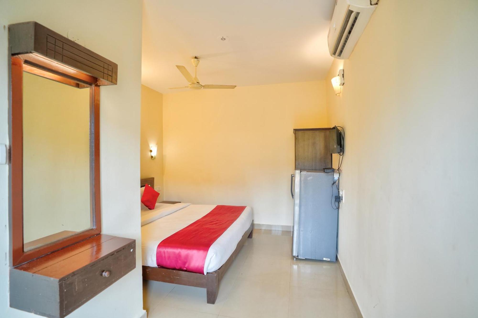 Hotel Salty Waves Baga Luaran gambar