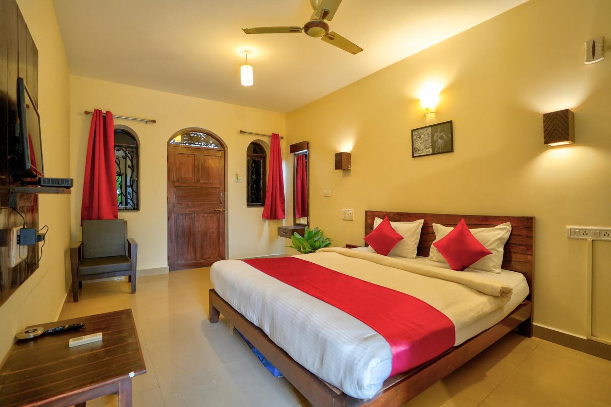 Hotel Salty Waves Baga Luaran gambar